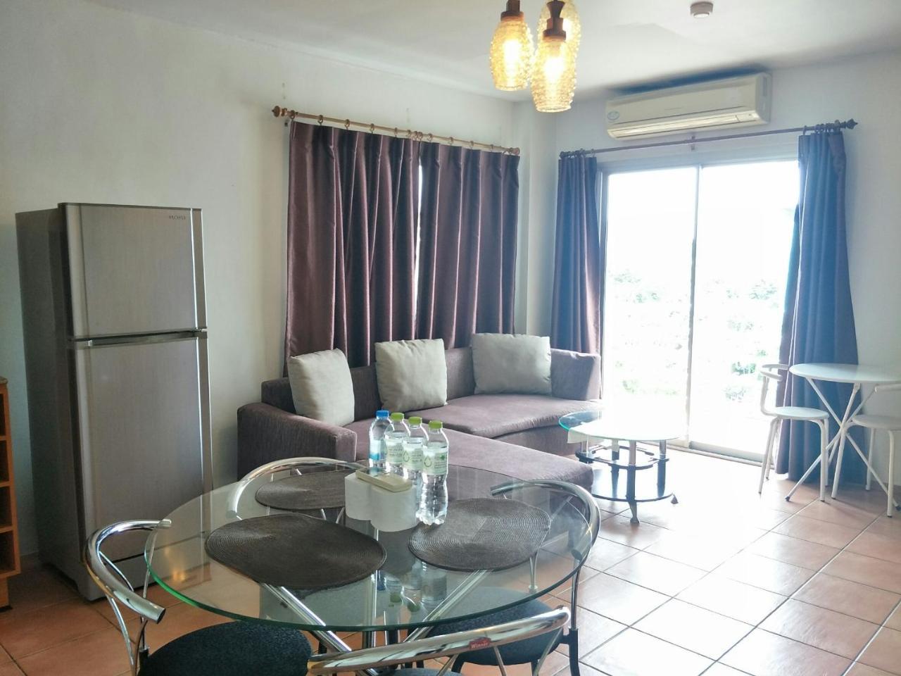 Lomsabai Apartments Bang Saen Exterior photo